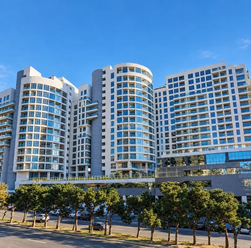 Satılır 3 otaqlı mənzil 105 m²