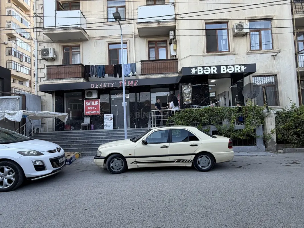Satılır obyekt 90 m²