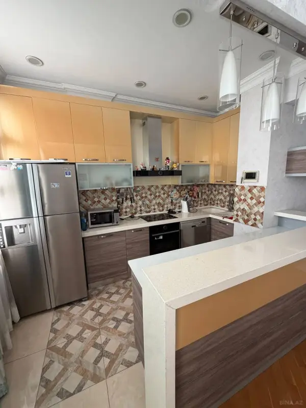 Kirayə verilir 3 otaqlı mənzil 100 m²