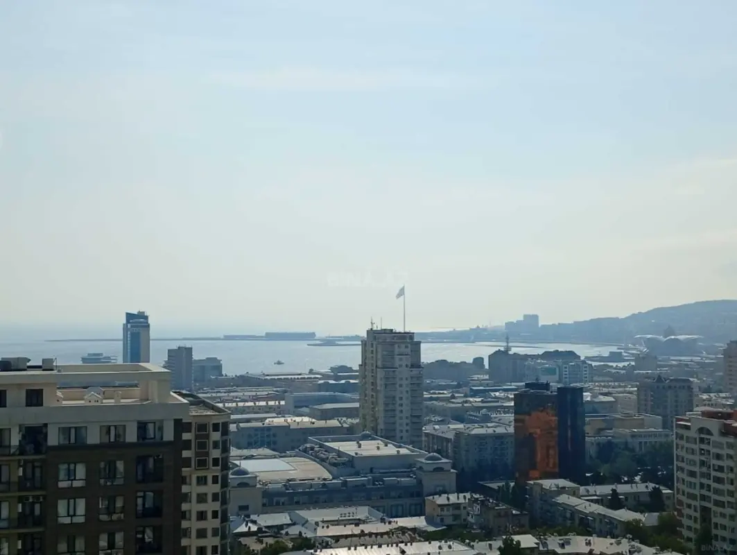 Satılır 1 otaqlı mənzil 67 m²
