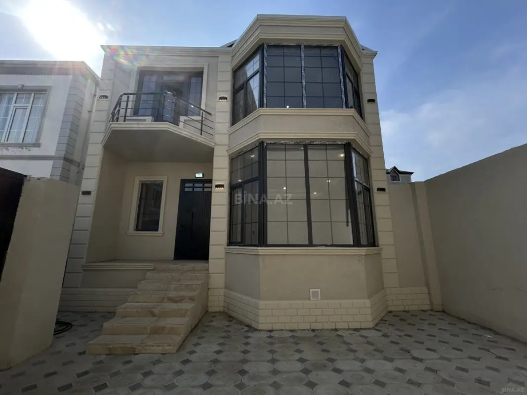 Satılır 4 otaqlı həyət evi 1.5 m²