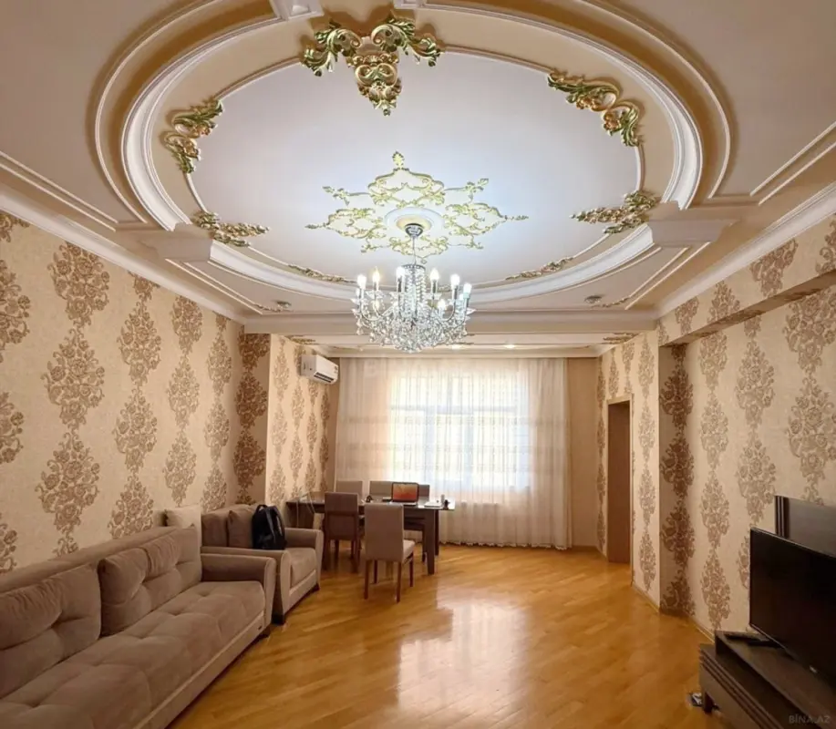 Kirayə verilir 4 otaqlı mənzil 153 m²