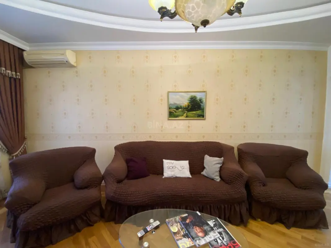 Kirayə verilir 3 otaqlı mənzil 130 m²