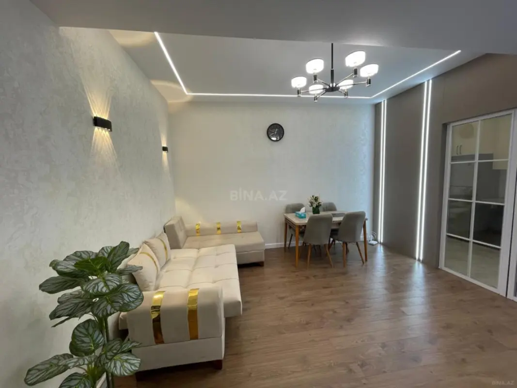 Kirayə verilir 2 otaqlı mənzil 85 m²