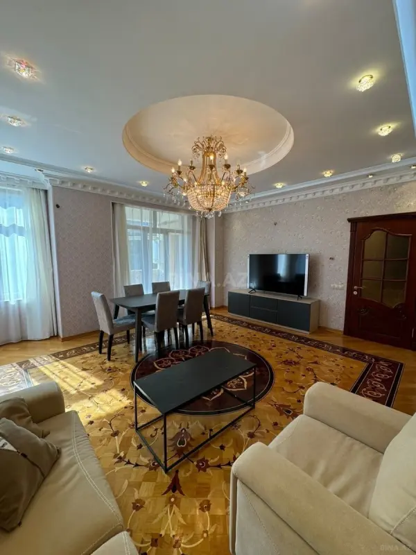 Kirayə verilir 3 otaqlı mənzil 105 m²
