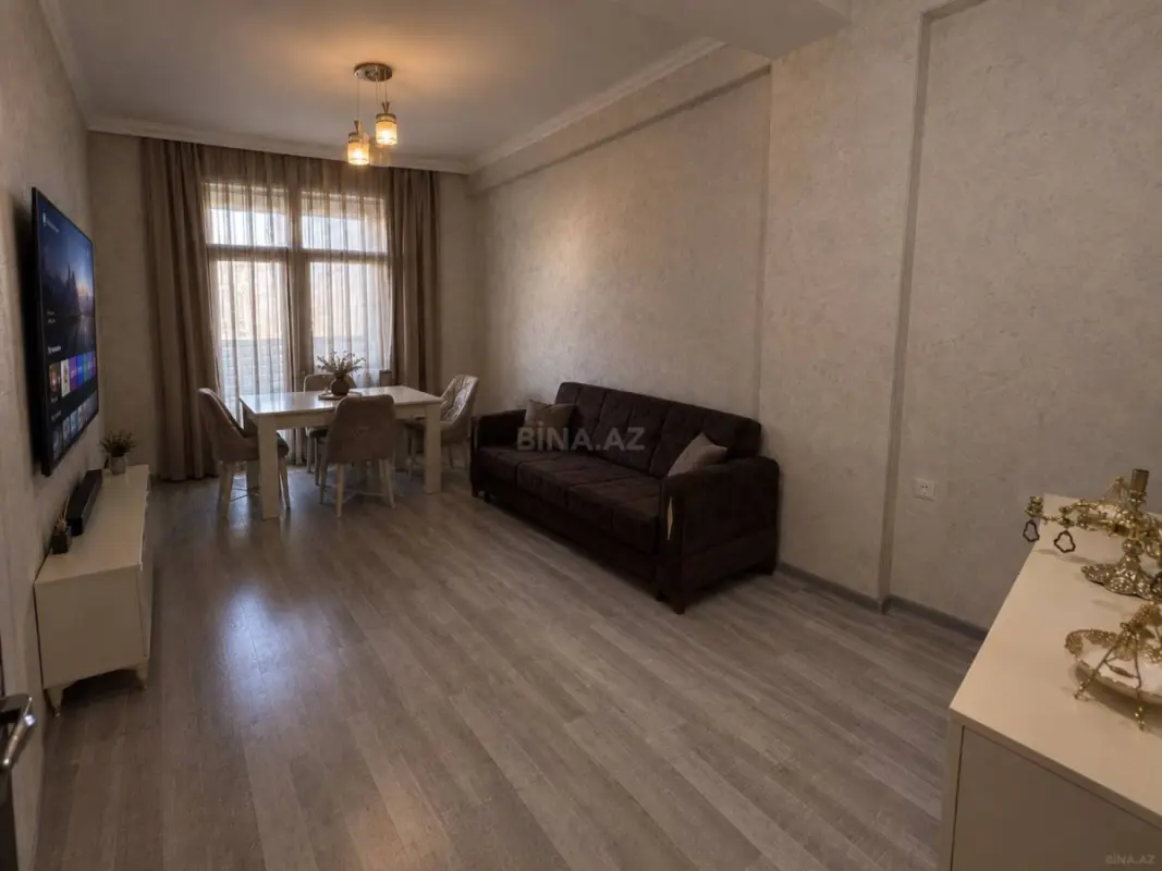 Kirayə verilir 2 otaqlı mənzil 85 m²
