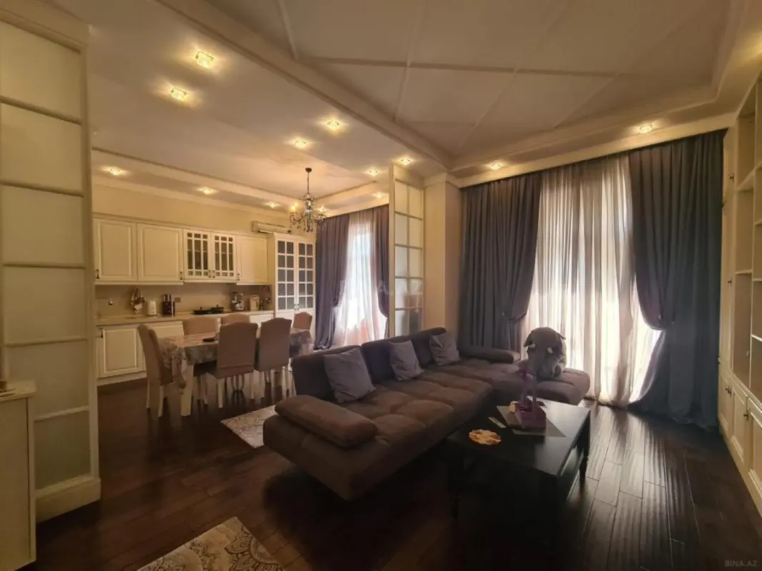 Kirayə verilir 3 otaqlı mənzil 105 m²