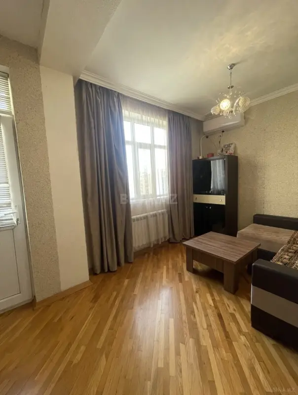 Kirayə verilir 2 otaqlı mənzil 42 m²