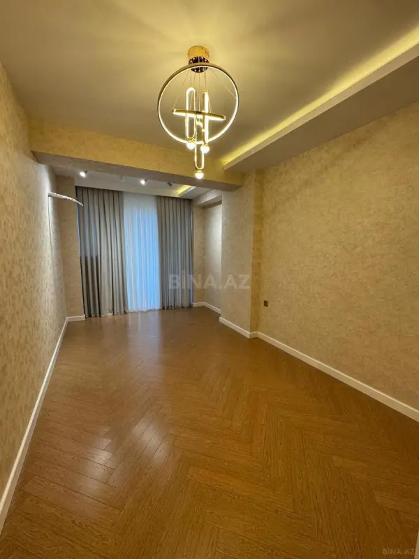 Satılır 2 otaqlı mənzil 80 m²