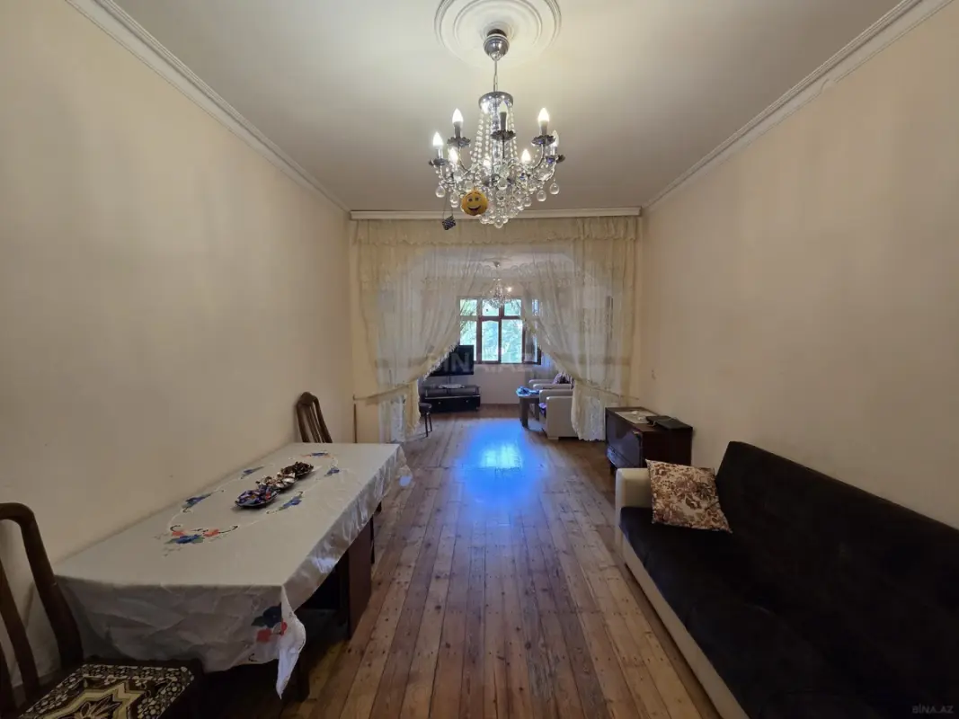 Satılır 2 otaqlı mənzil 75 m²