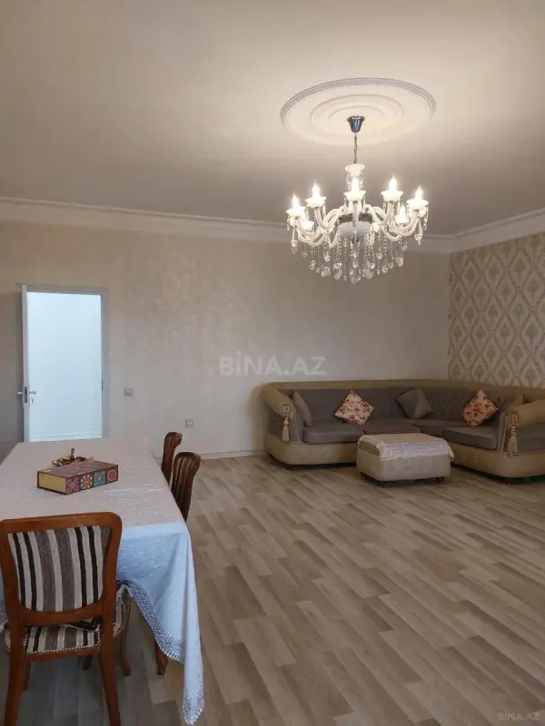 Satılır 3 otaqlı mənzil 150 m²