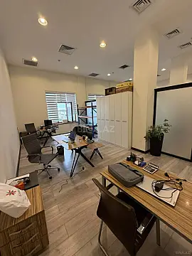 Kirayə verilir 4 otaqlı ofis 90 m² — Bakı 4 otaq 90.00 m²