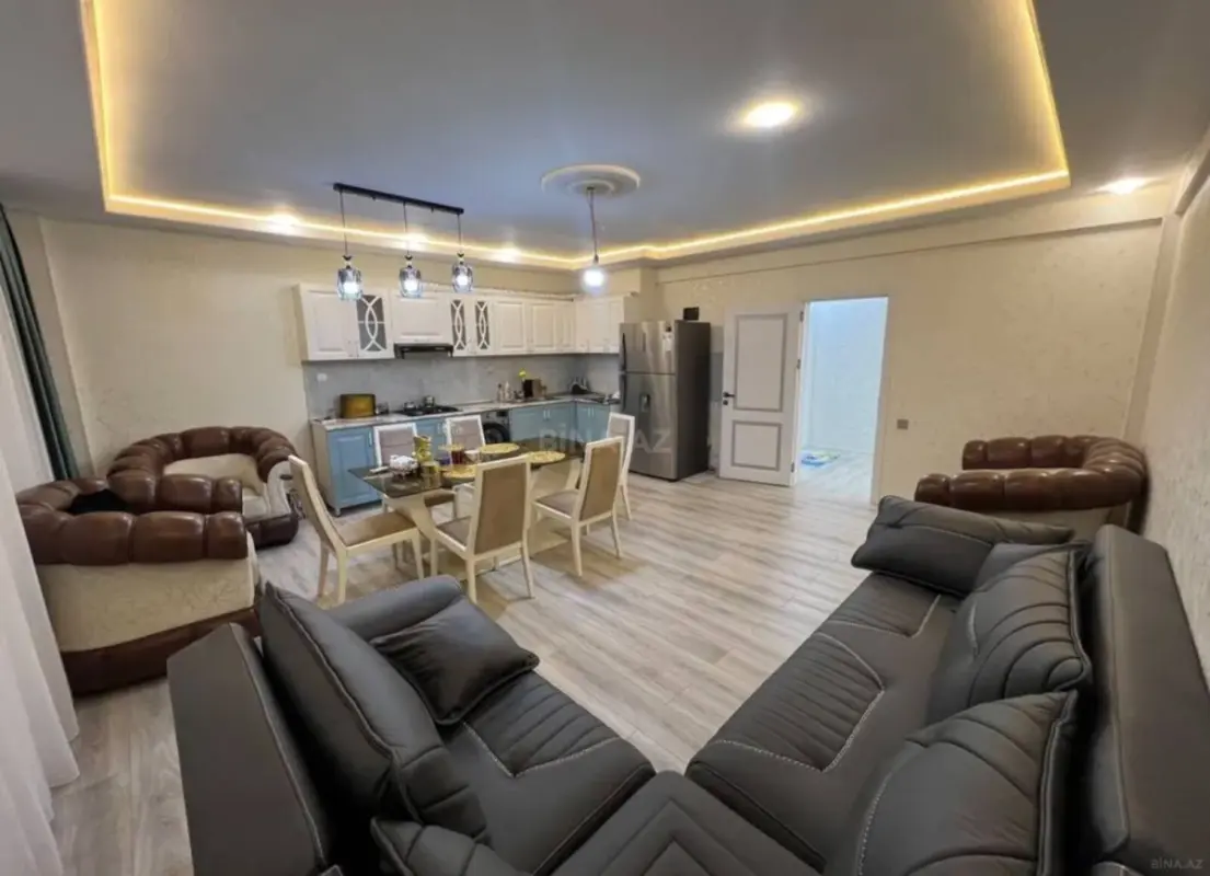 Kirayə verilir 2 otaqlı mənzil 85 m²