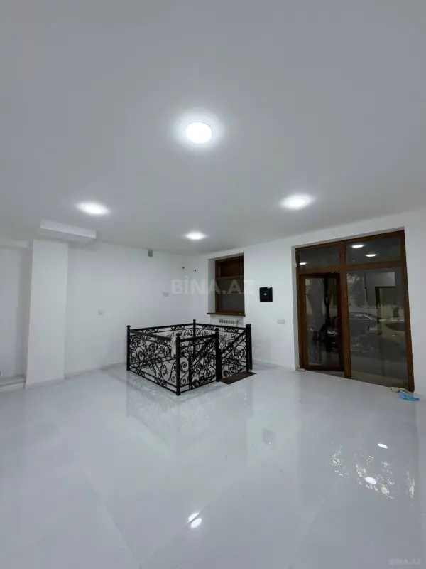 Satılır obyekt 65 m²