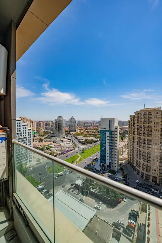 Kirayə verilir 2 otaqlı mənzil 95 m²