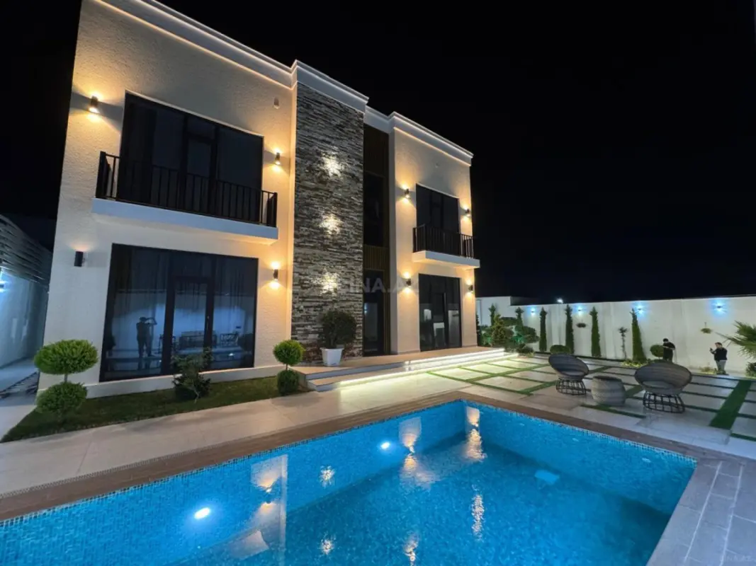 Satılır 5 otaqlı həyət evi 290 m²