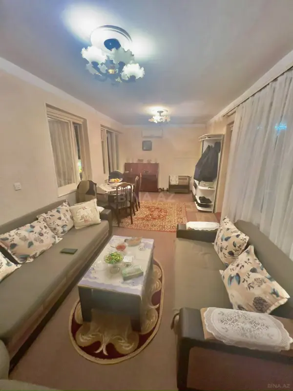 Satılır 2 otaqlı mənzil 75 m²