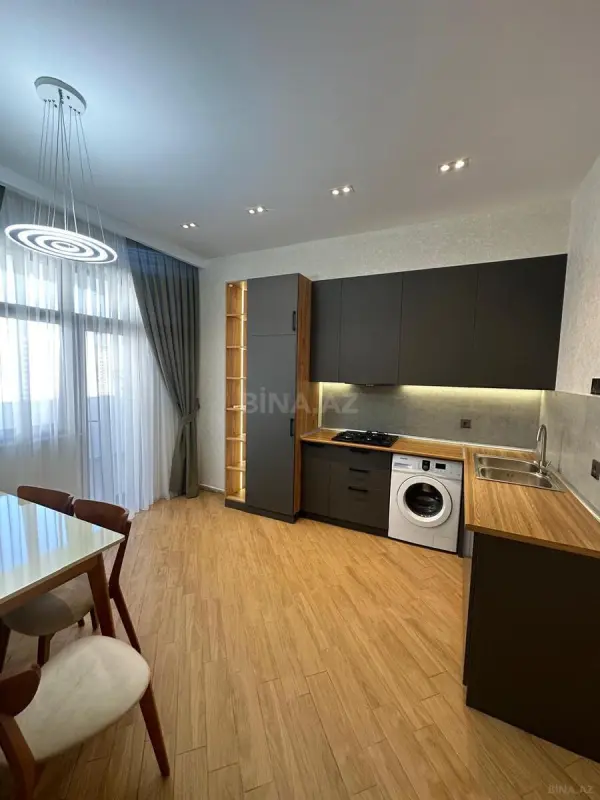 Kirayə verilir 2 otaqlı mənzil 75 m²