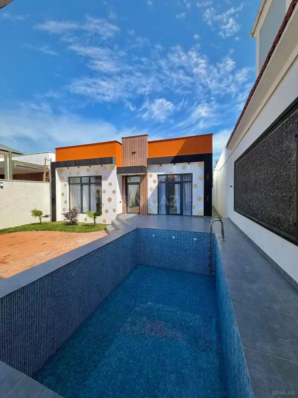Satılır 4 otaqlı həyət evi 160 m²