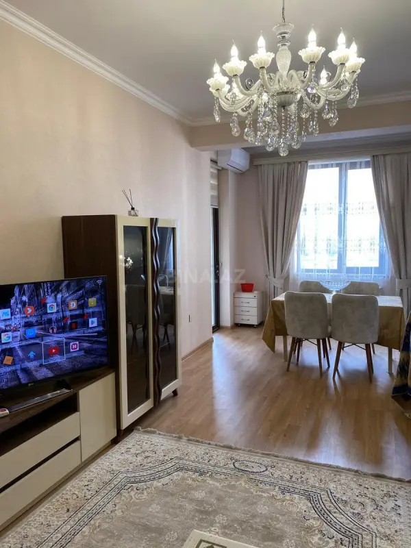 Kirayə verilir 2 otaqlı mənzil 100 m²