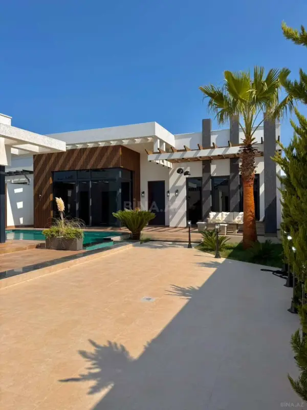 Satılır 5 otaqlı həyət evi 220 m²