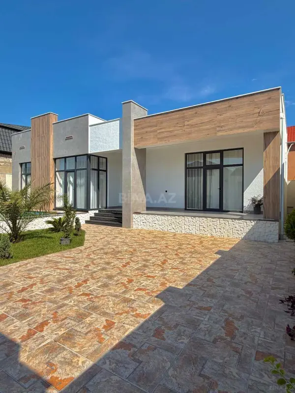 Satılır 5 otaqlı həyət evi 180 m²