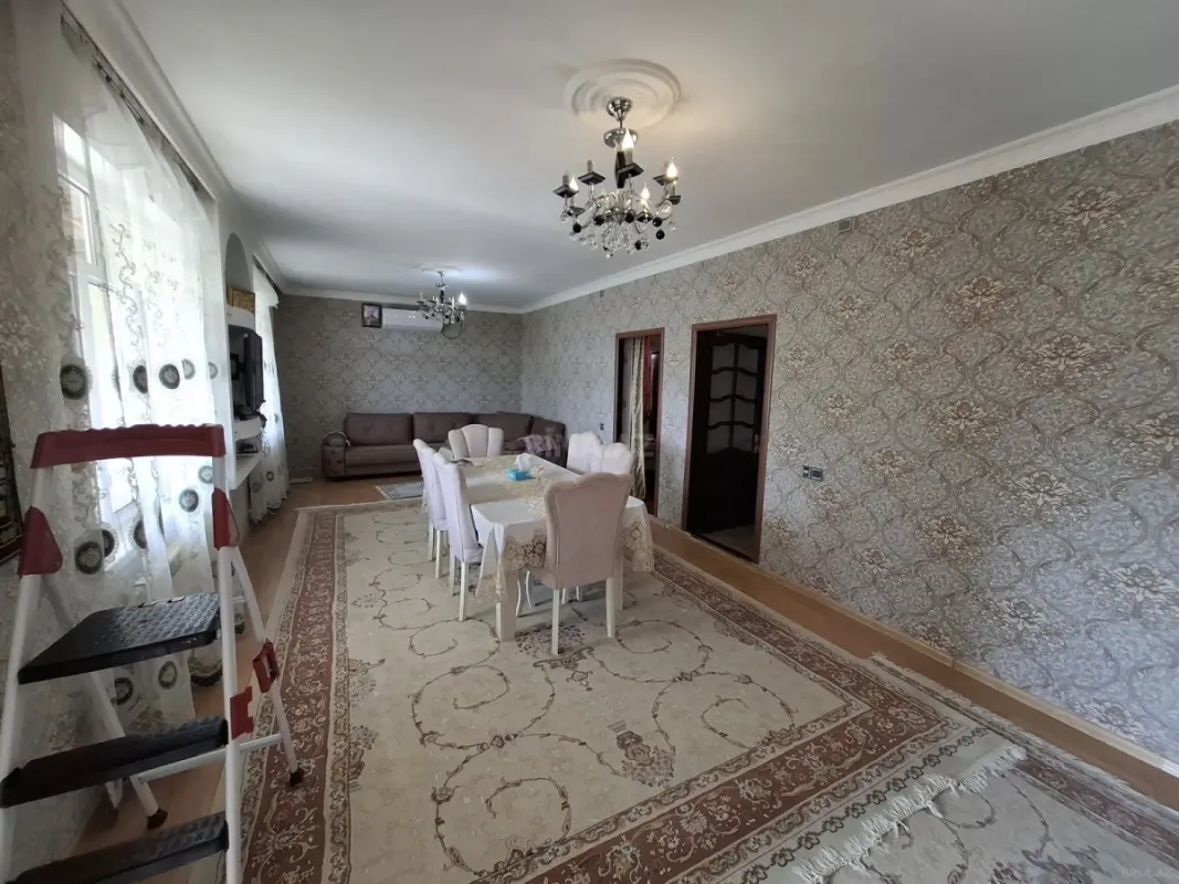 Satılır 6 otaqlı həyət evi 360 m²