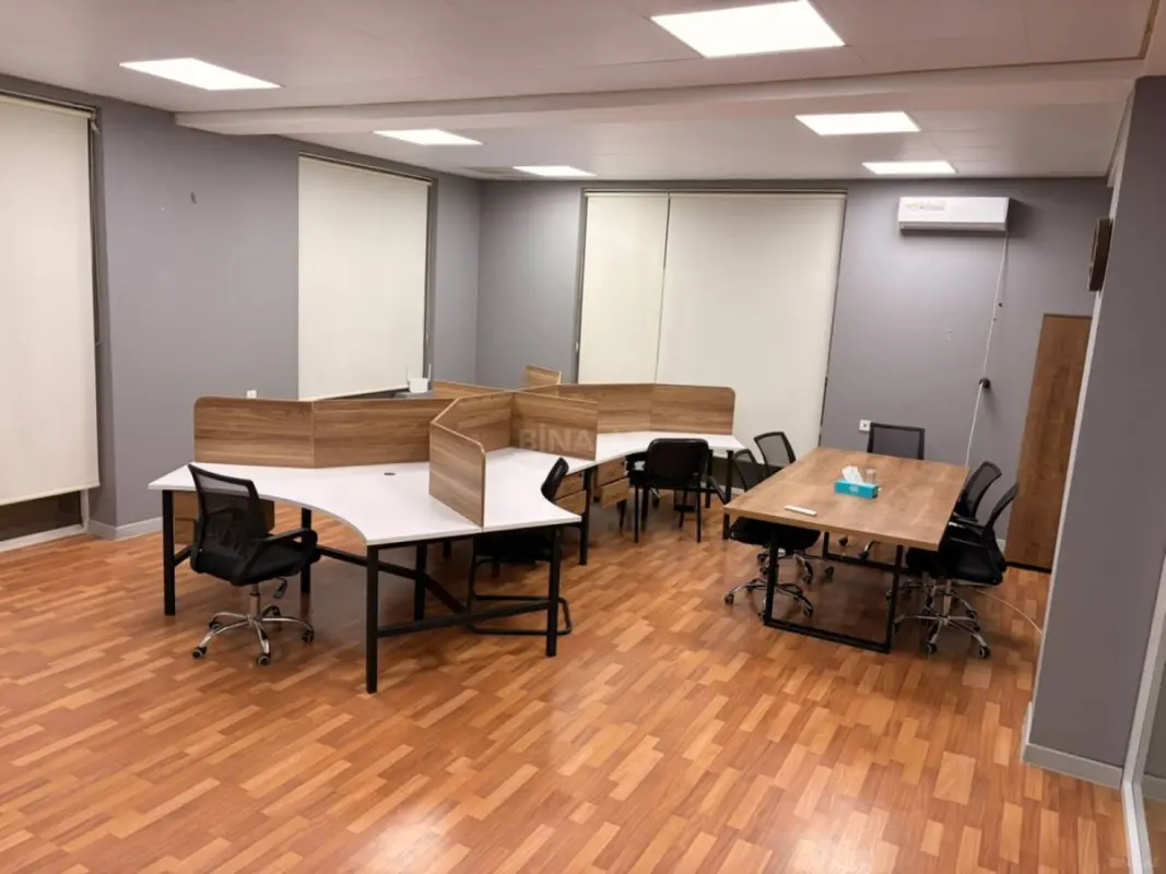 Kirayə verilir 1 otaqlı ofis 30 m²