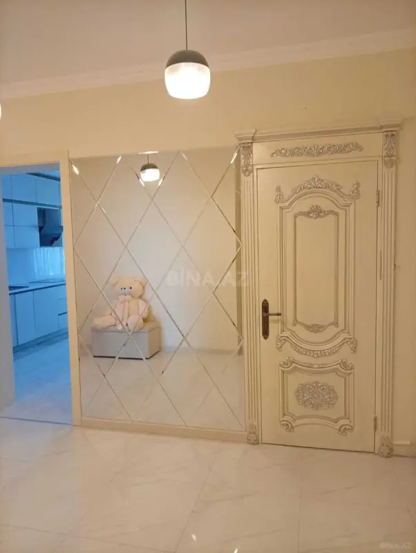 Satılır 3 otaqlı mənzil 108 m²