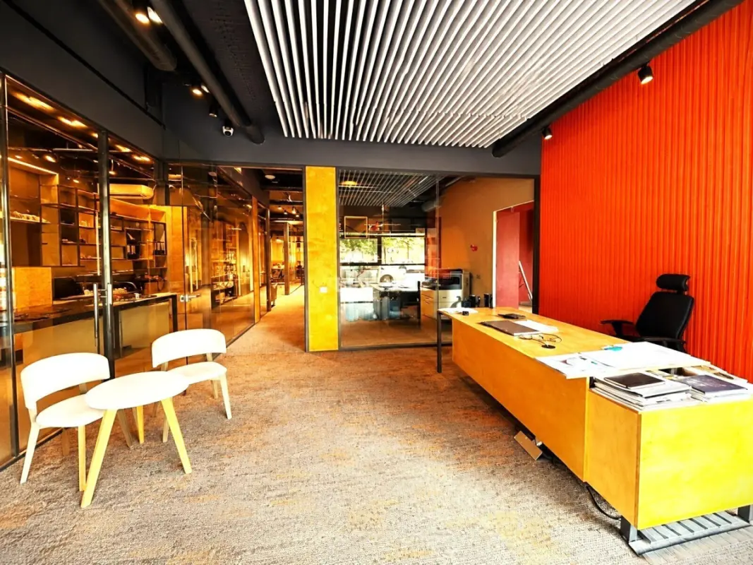 Satılır obyekt 110 m²