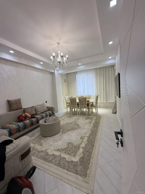 Satılır 2 otaqlı mənzil 63 m²