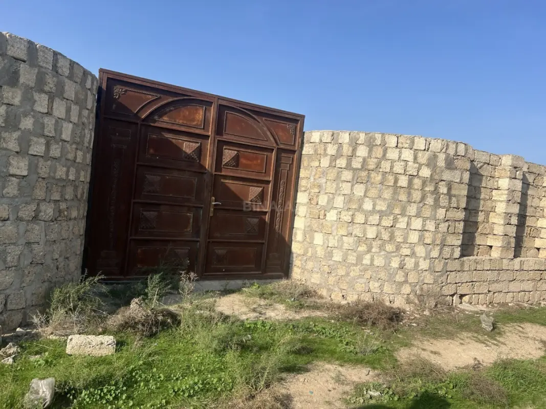 Satılır 3 otaqlı həyət evi 100 m²