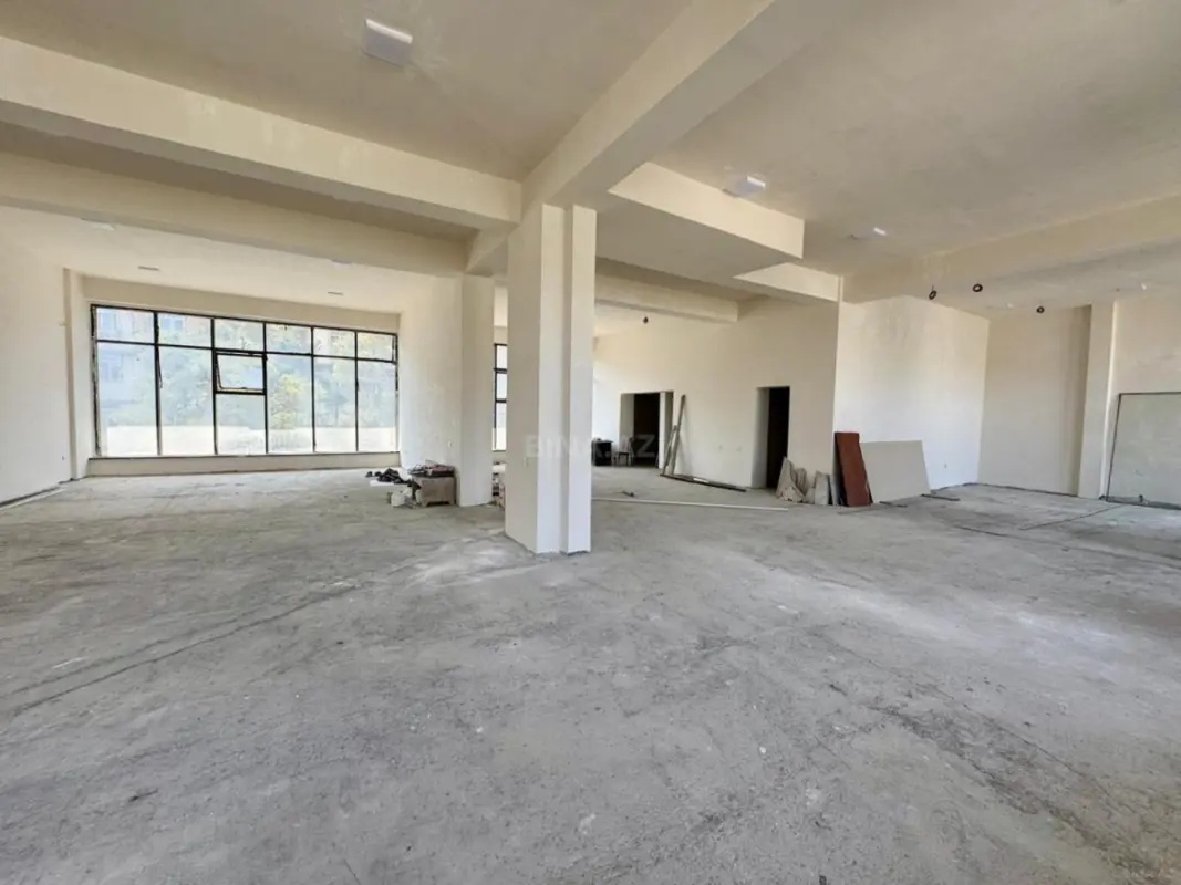 Kirayə verilir obyekt 330 m²