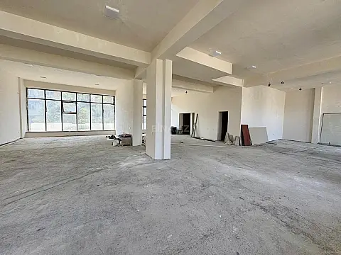 Kirayə verilir obyekt 330 m² — Bakı 330.00 m²