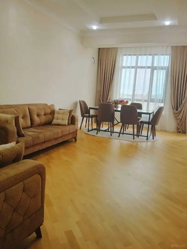 Satılır 2 otaqlı mənzil 70 m²