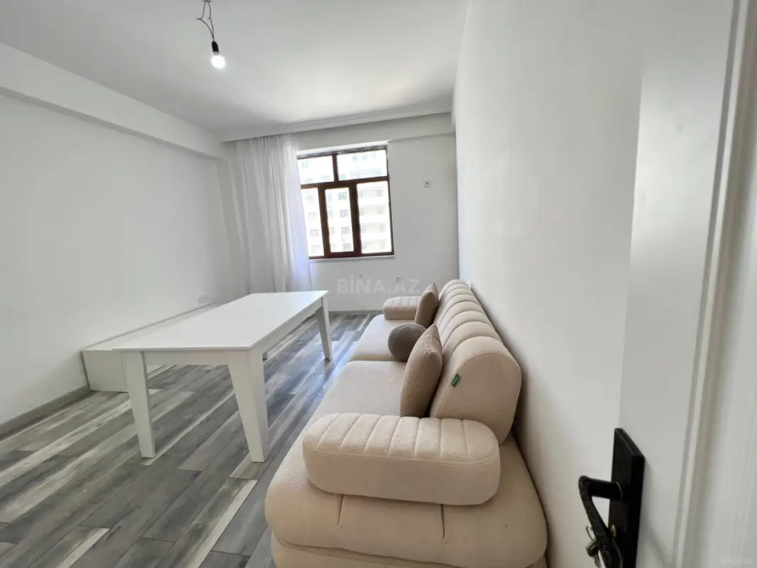Satılır 2 otaqlı mənzil 78 m²