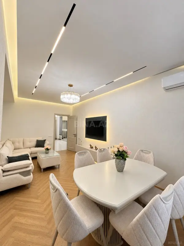 Satılır 3 otaqlı mənzil 110 m²