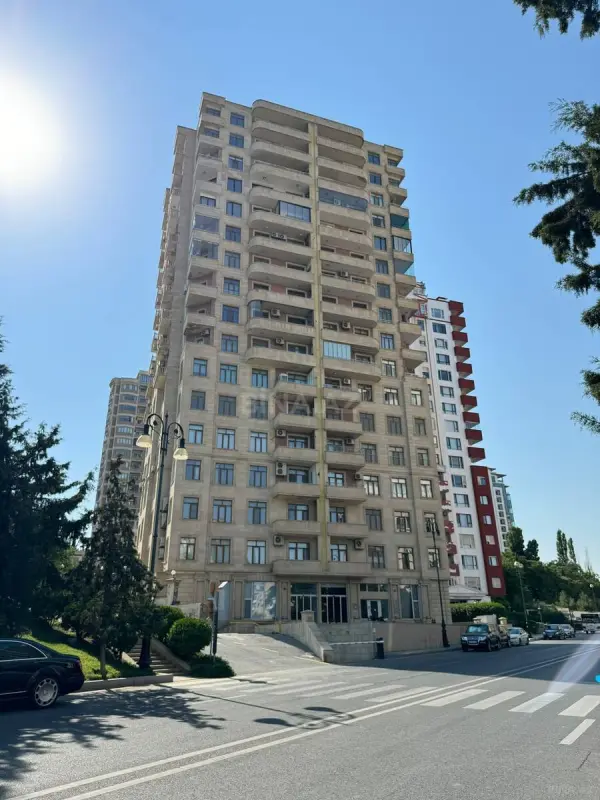 Kirayə verilir 3 otaqlı mənzil 100 m²