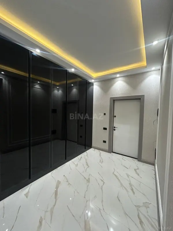 Satılır 2 otaqlı mənzil 88 m²