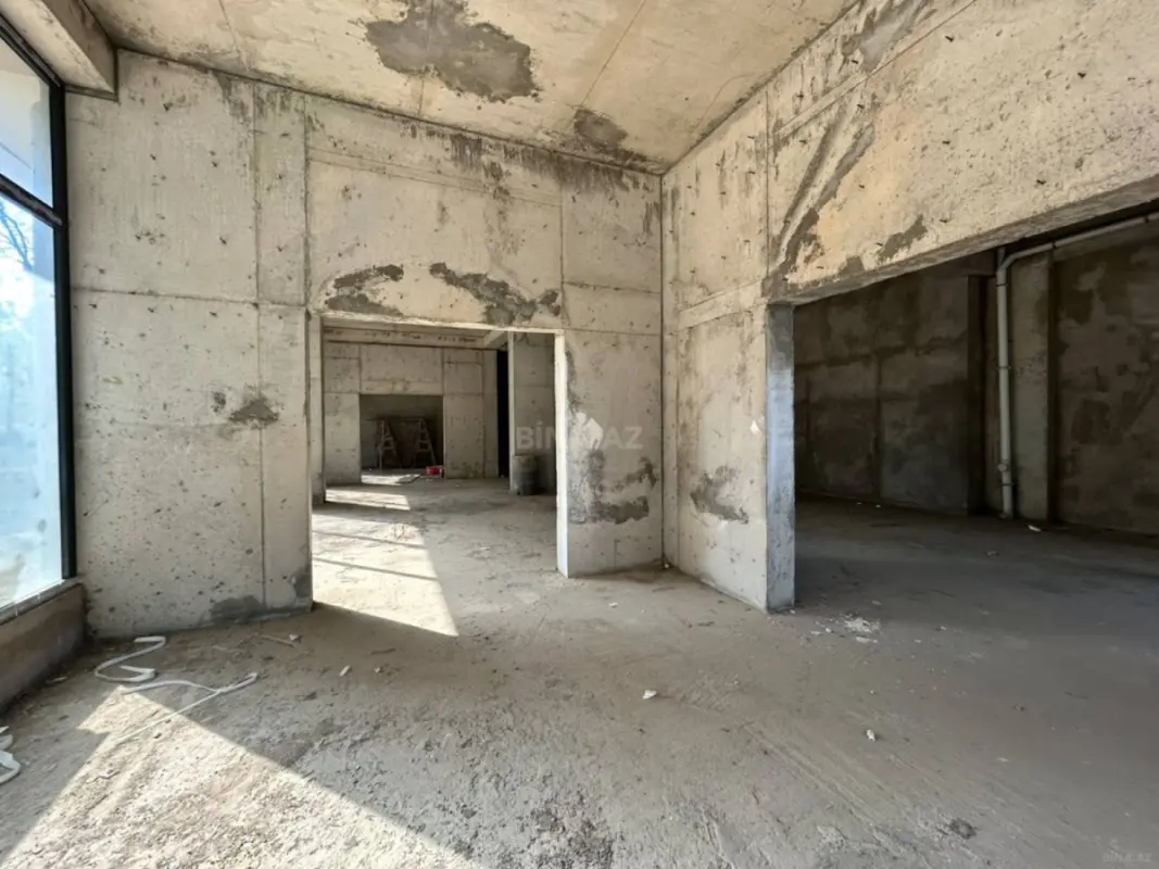 Satılır obyekt 289 m²