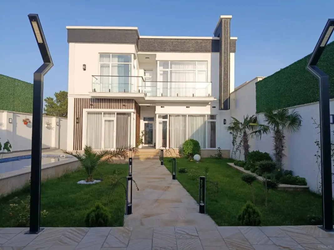 Satılır 4 otaqlı həyət evi 200 m²