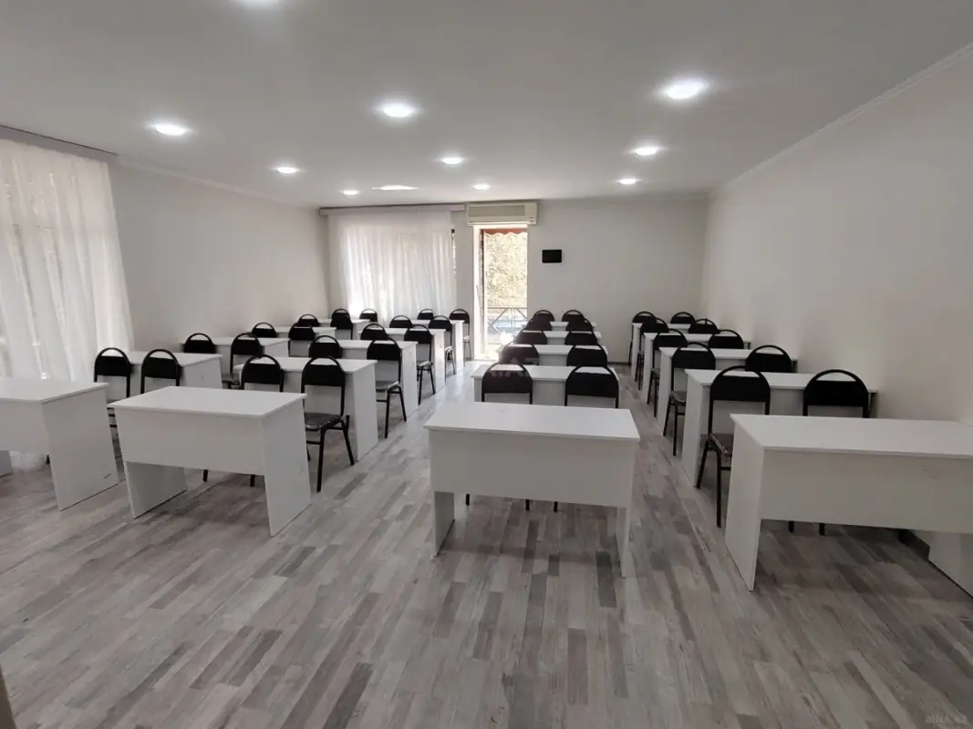 Kirayə verilir obyekt 80 m²