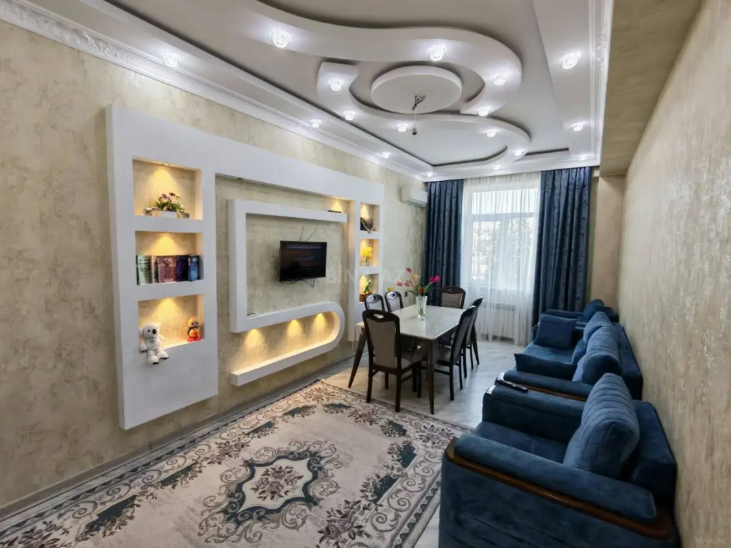 Satılır 2 otaqlı mənzil 70 m²