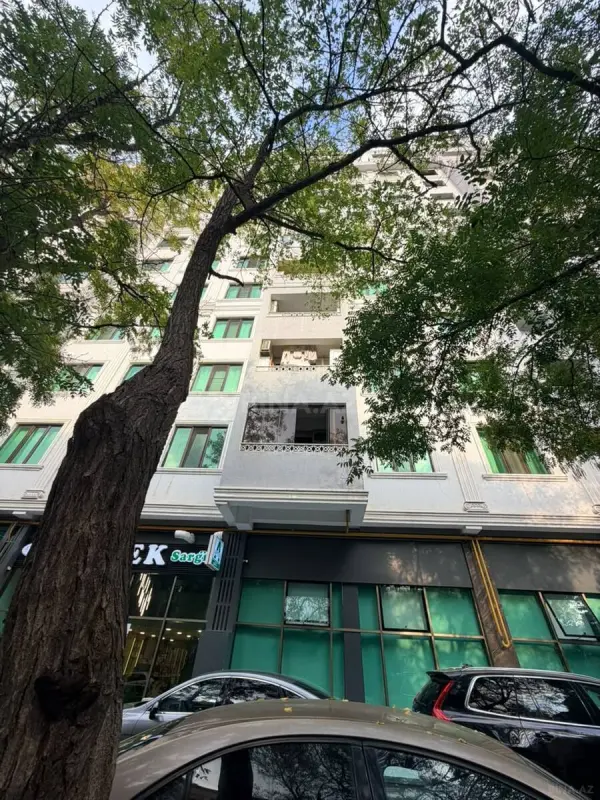Satılır 2 otaqlı mənzil 61 m²