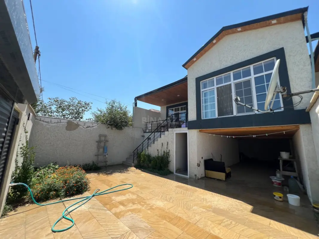 Satılır 3 otaqlı həyət evi 100 m²
