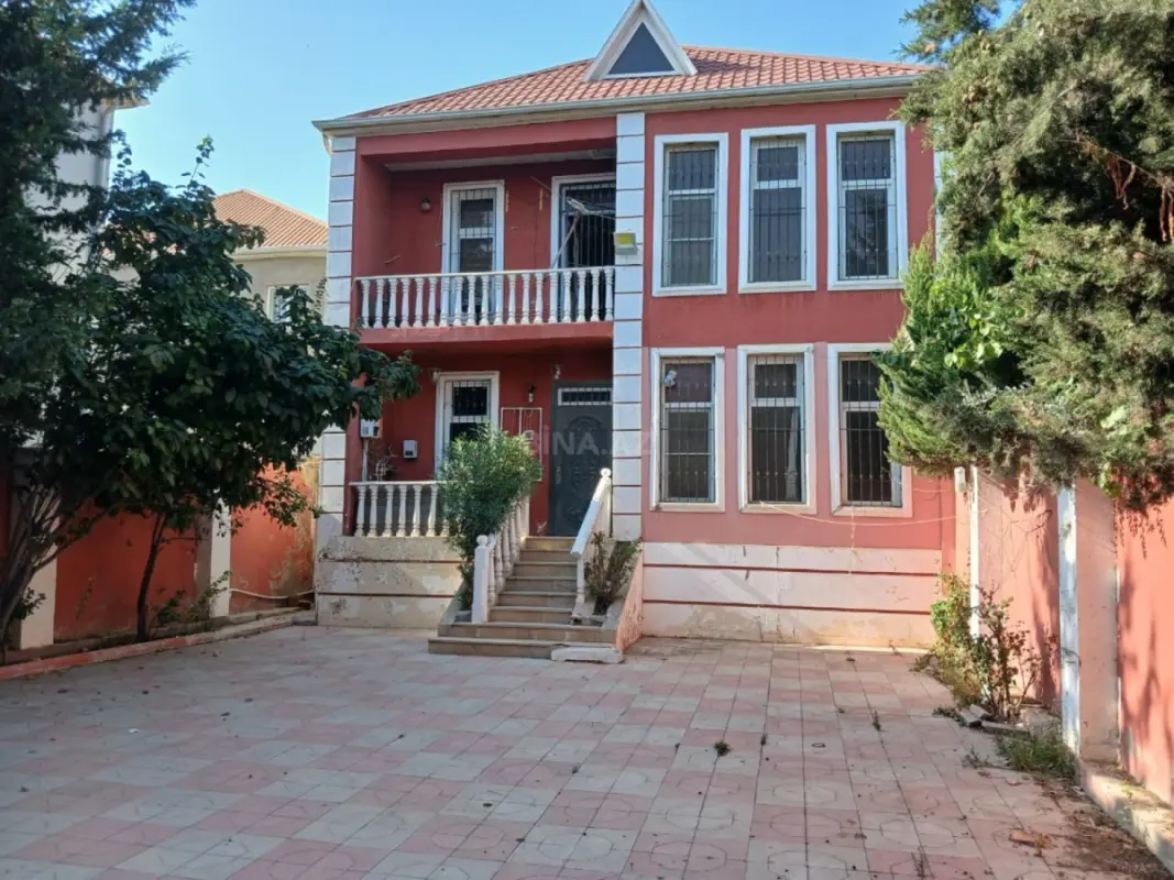 Satılır 5 otaqlı həyət evi 133 m²