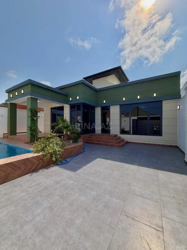 Satılır 4 otaqlı həyət evi 140 m²