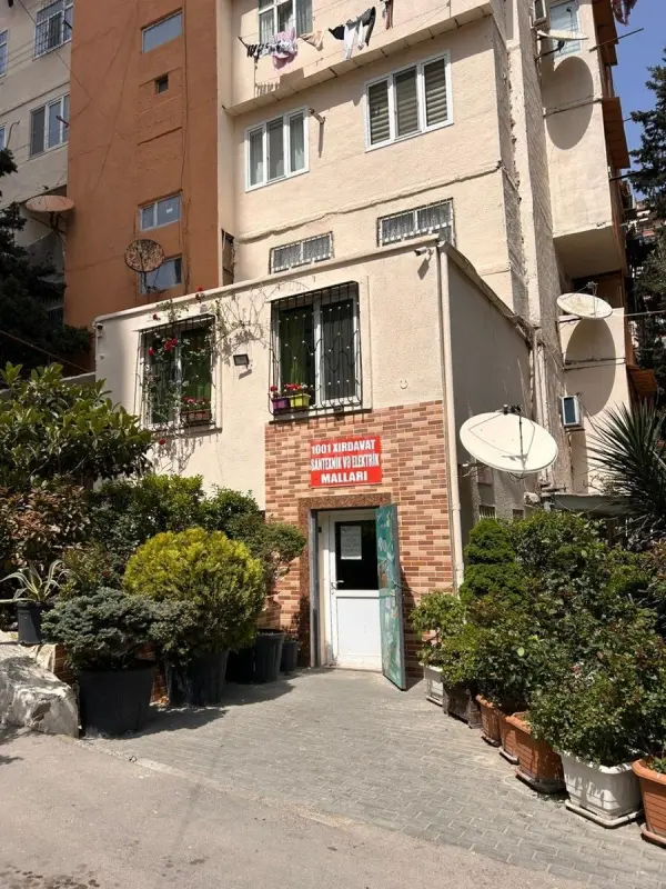 Satılır 3 otaqlı mənzil 125 m²