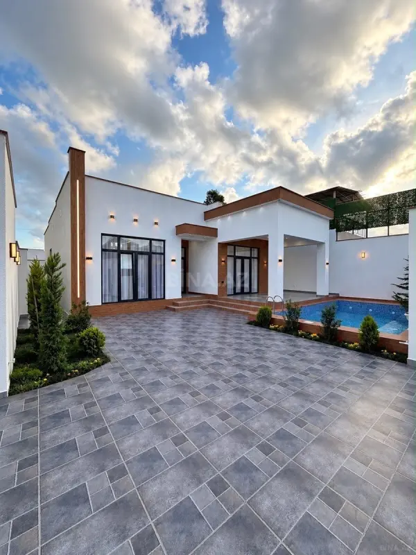 Satılır 4 otaqlı həyət evi 160 m²