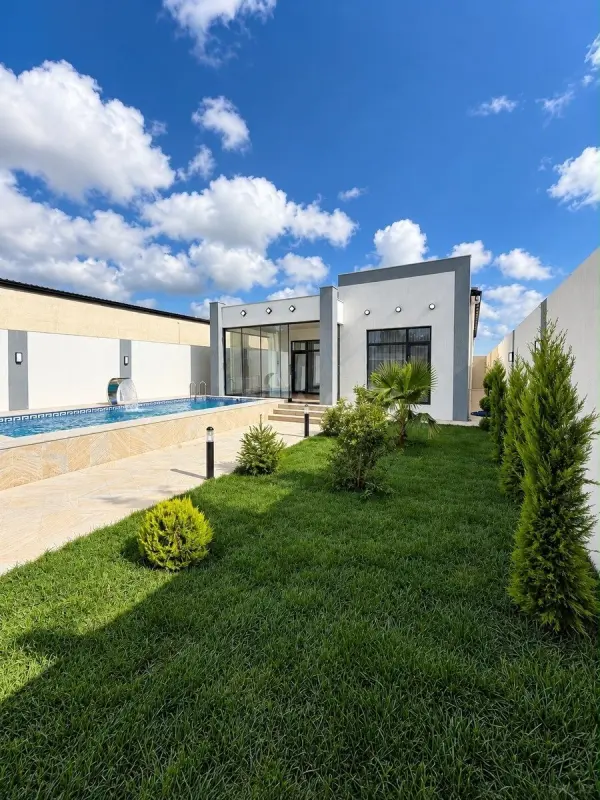 Satılır 4 otaqlı həyət evi 165 m²